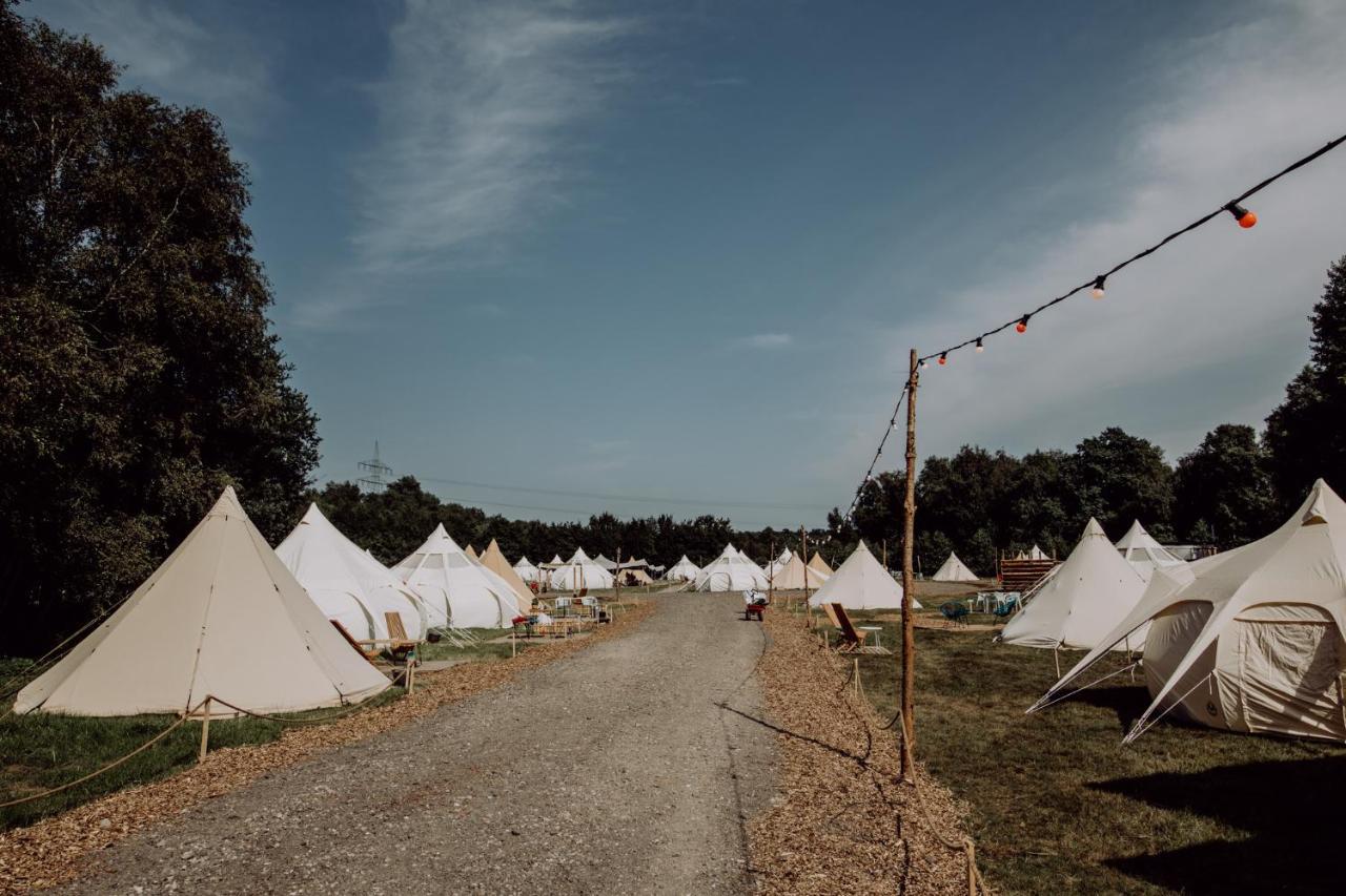 Glampingresort Raus Am See In Spaden Schiffdorf エクステリア 写真